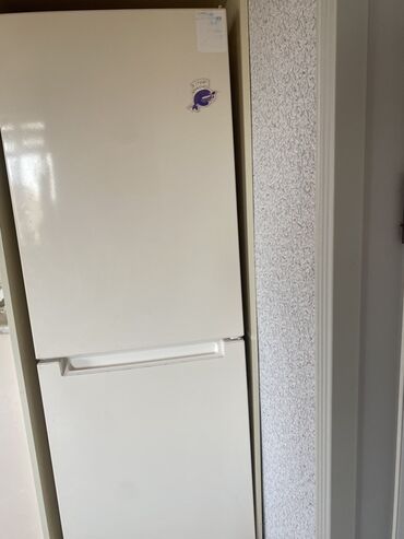 Soyuducular: İşlənmiş 2 qapılı Indesit Soyuducu Satılır, rəng - Ağ