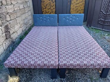 Çarpayılar: Təzə çarpayılar. 1 nəfərlik çarpayılar 60manat. 2 nəfərlik taxt — 11