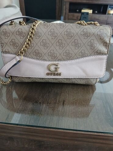 torbe od pruća: Elegant purse, Guess, Material: Leather