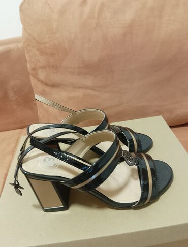 patike kao carapa: Sandals, 38