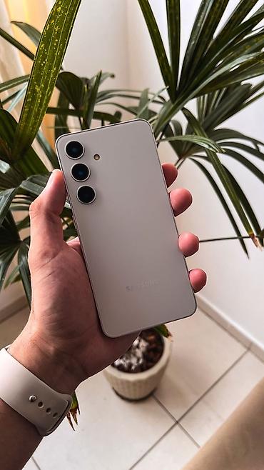 iphone 11 kredit: Samsung Galaxy S24+, Б/у, 256 ГБ, цвет - Серебристый — 1