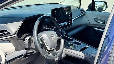 клима: Toyota Sienna: 2021 г., 2.5 л, Автомат, Гибрид, Минивэн — 10