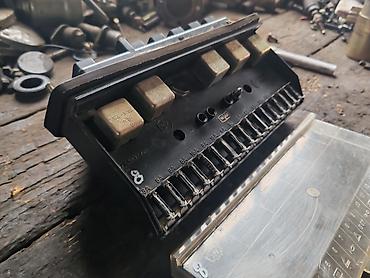 Auto delovi: Tabla s osiguračima Lada 2104 Karavan br.8. Polovno, očuvano, skinuto — 6