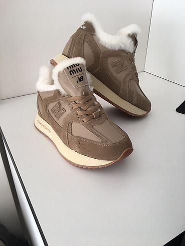 теплые кеды: Кроссовки, 39, New Balance, Новый, цвет - Бежевый, Платная доставка — 2