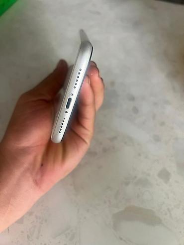 9070 xt: IPhone 11, Б/у, 128 ГБ, Серебристый — 4