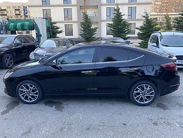 Транспорт: Hyundai Elantra: 2 л | 2019 г. Седан — 7