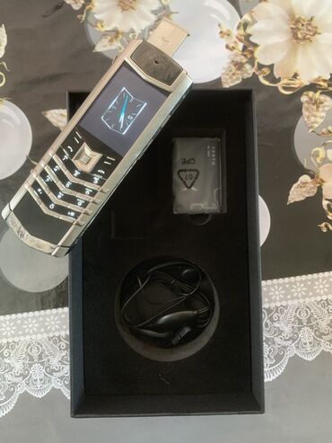 vertu satışı: Vertu Signature Touch, 4 GB, Düyməli