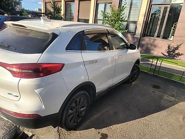 JMEV: JMEV : 2021 г., 1.6 л, Автомат, Электромобиль, Кроссовер — 3
