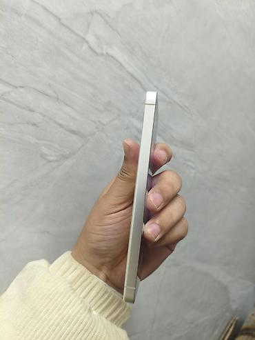 galaxy a40: Samsung Galaxy S24, Б/у, 128 ГБ, цвет - Бежевый, 1 SIM, eSIM — 6