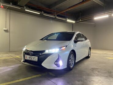 зимные шины r15: Toyota Prius: 2020 г., 1.8 л, Автомат, Электромобиль, Хэтчбэк