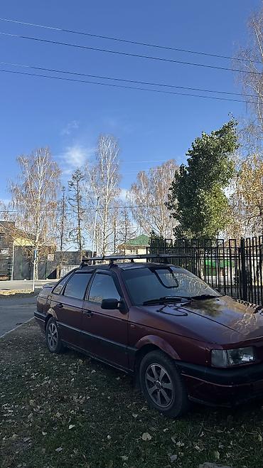 обмен с моей доплатой: Volkswagen Passat: 1988 г., 1.8 л, Механика, Бензин, Седан — 4