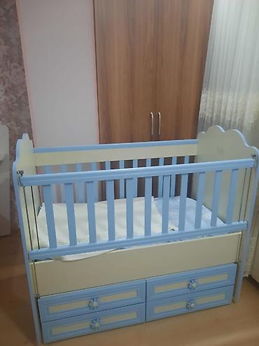 Beşiklər: Uşaq beşiyi – taxta, təhlükəsiz barmaqlıqlı model - Material: möhkəm — 2