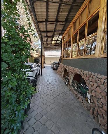 Продажа коттеджей и домов: 6 комнат и более, 650 м², 5 соток, Бишкек — 17