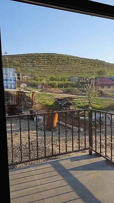 Продажа коттеджей и домов: Продаётся двухэтажный дом по ул Иманалиевавторая линия рядом с — 10