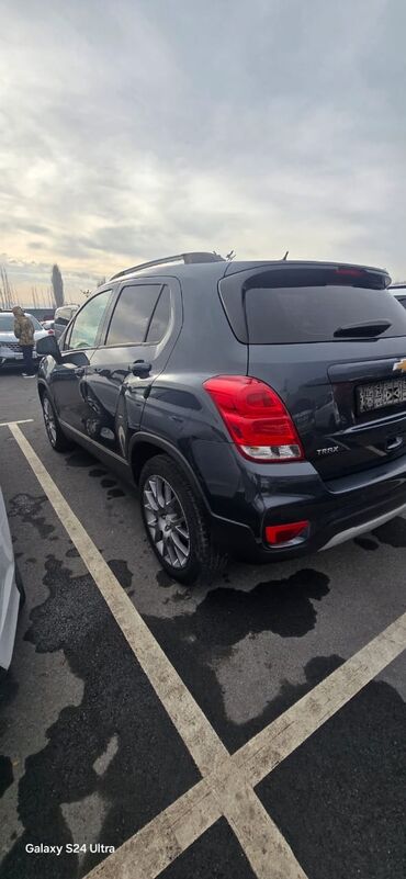 Chevrolet: Chevrolet Tracker: 2020 г., 1.4 л, Автомат, Бензин, Хэтчбэк at lalafo.kg — 5 Chevrolet: Chevrolet Tracker: 2020 г., 1.4 л, Автомат, Бензин, Хэтчбэк — 5