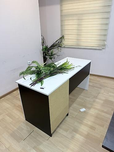 tel masa: Ofis mebeli dəsti Tərkibi: - 6–8 nəfərlik oval toplantı masası: tünd — 2