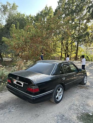 220 mers: Mercedes-Benz W124: 1993 г., 2.8 л, Механика, Бензин, Седан — 3
