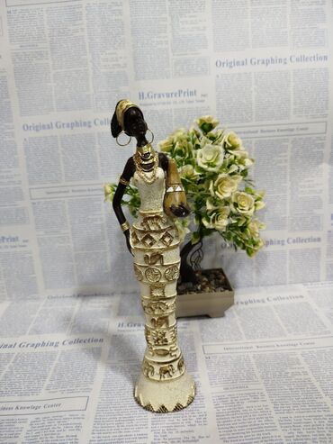 Fiqurlar: Fiqur, rəng - Qara — 17