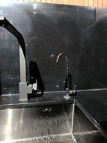 sud ceken aparat: Mətbəx üçün Aquaberg su filtri sistemi təqdim olunur. Şəkillərdə filtr — 2