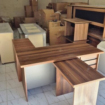 Ofis və oyun kresloları: Yeni, Təkərli, Qolları tənzimlənir, Dəri -da lalafo.az — 6 Ofis və oyun kresloları: Yeni, Təkərli, Qolları tənzimlənir, Dəri — 6