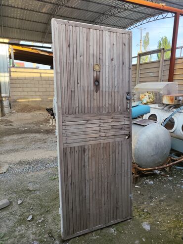 дверь деревянные: Входная дверь, Левостороний механизм, цвет - Голубой, Б/у, 200 * 80, Самовывоз