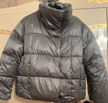 Kurtkalar: "Mavi"dən 270 manata alınıb. Bircə dəfə geyinilib, ölçü uyğun — 2