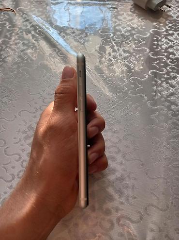 iphone 6 satiram tecili: IPhone SE 2020, 64 GB, Ağ, Barmaq izi, Simsiz şarj — 4