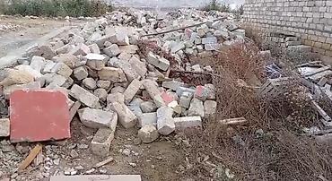 manqal kerpic: Masazırda köhnə şok marketin arxasında yerləşir ( 2 Sotdu Kupcalı — 4