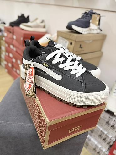 l xl: Мужские кроссовки, 41, 42, 42.5, Vans, Новый, цвет - Черный, Платная доставка — 2