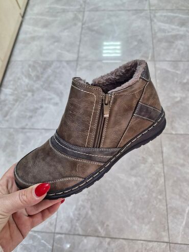 Ostale cipele: ✨ Cipele koje su osvojile poverenje kupaca već treću godinu zaredom! 👣 — 8