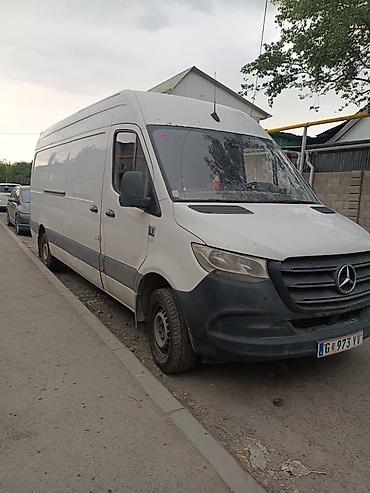 сапог грузавой: Грузовой фургон Mercedes-Benz Sprinter (длинная база, высокий кузов) — 1