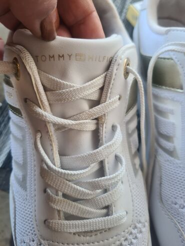 Women's Sneakers and athletic shoes: Tommy Hilfiger, 40, bоја - Bela — 4