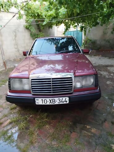 задний фонарь мерседес: Mercedes-Benz E 230: 2.3 л | 1994 г. Седан