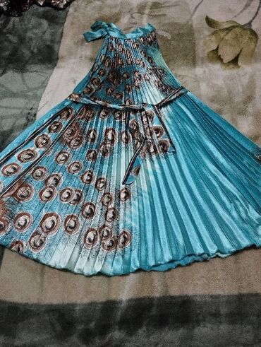 Donlar: 10-12 yaşa giz üçün paltar satılır, əla vəziyyətdə, bə'ziləri yenidir — 9