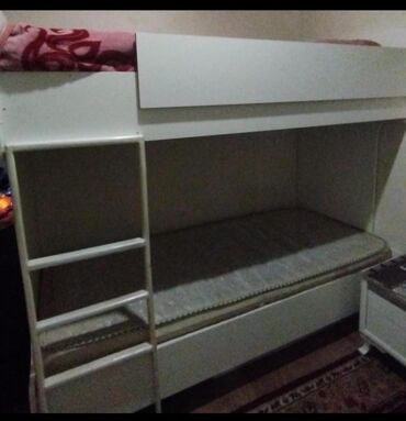 Digər mebel: Endirimm(Iki mertebe çarpayı) yaxwi veziyyetde hec bir prablemi