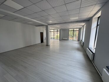 снять квартиру поблизости: Сдается офисное помещение в 3х этажном здании на 2м этаже площадью