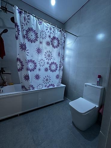 Продажа коттеджей и домов: Ищете просторный дом с возможностью дополнительного дохода? Обратите — 8