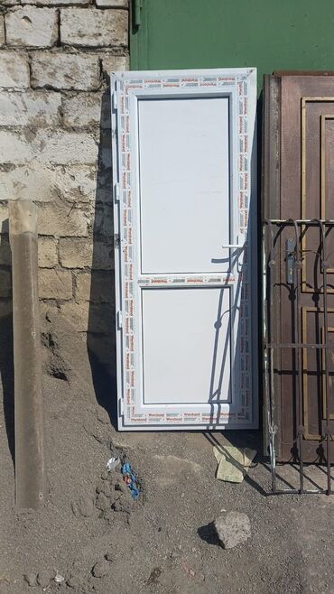 qapilarin qiymeti: Пластиковая дверь, 80х200 см, Новый