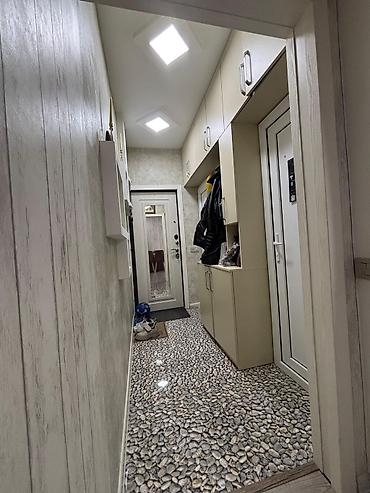 masazirda ev: Bakı, 2-ci mikrorayon, 3 otaqlı, Köhnə tikili, m. Memar Əcəmi, 47 kv. m — 4