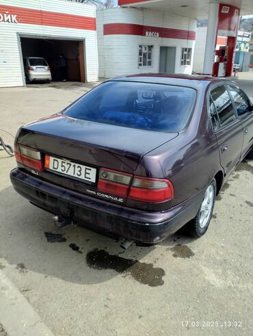 Toyota: Toyota : 1992 г., 2 л, Механика, Бензин