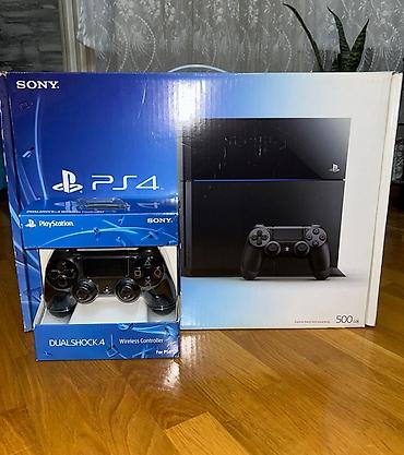 Playstation 4 Fat 500 GB.Ən son versiyadadır,proşivka olunmayıb.Şəxsən