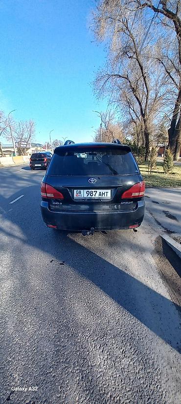avens: Toyota Avensis Verso: 2002 г., 2 л, Механика, Универсал — 1