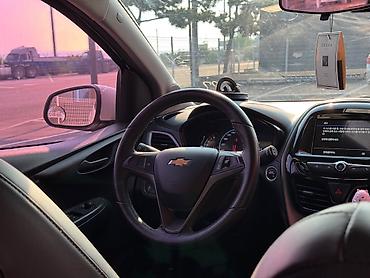 Chevrolet: Chevrolet Spark: 2020 г., 1 л, Вариатор, Бензин, Хэтчбэк — 23