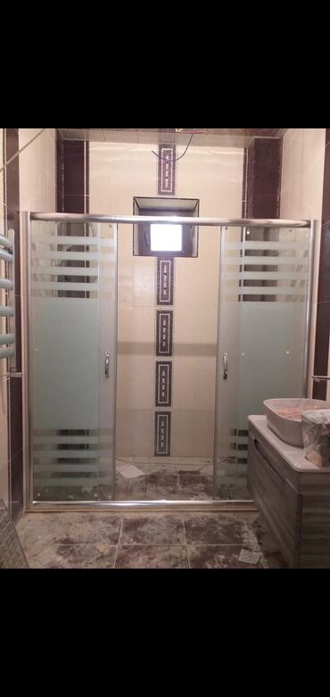 Duş kabinaları, arakəsmələr: Yeni Üstü açıq kabina, Ünvandan götürmə — 25