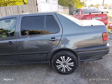 mers 202: Volkswagen Vento: 1992 г., 1.8 л, Механика, Бензин, Седан — 4