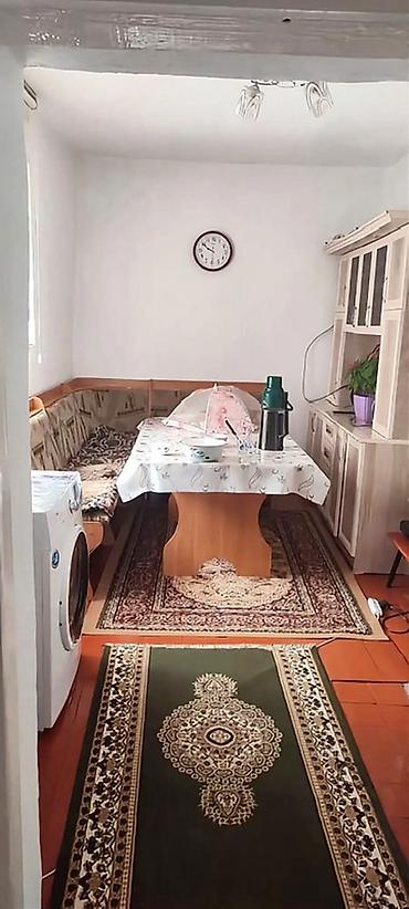 Продажа коттеджей и домов: Продаётся дом в центре Кочкорки с печным и электрическим отоплением и — 1