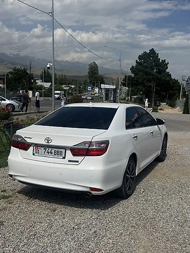 corolla 2004: Toyota Camry: 2017 г., 2.5 л, Автомат, Бензин, Седан — 3