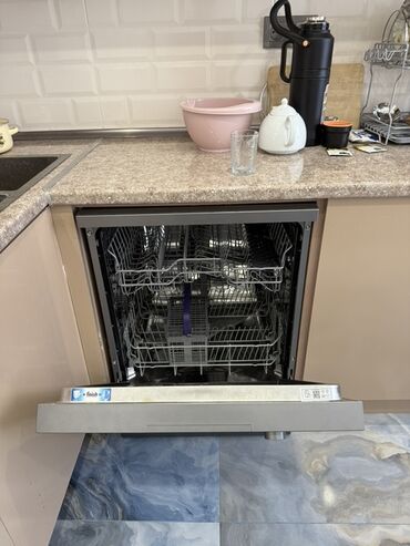 Köhnə tikili: Xırdalan, 3 otaqlı, Köhnə tikili, 122 kv. m -da lalafo.az — 17 Köhnə tikili: Xırdalan, 3 otaqlı, Köhnə tikili, 122 kv. m — 17