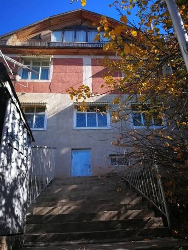 продажа домов в городе бишкек: 232 м², 4 комнаты, Старый ремонт Без мебели, Кухонная мебель