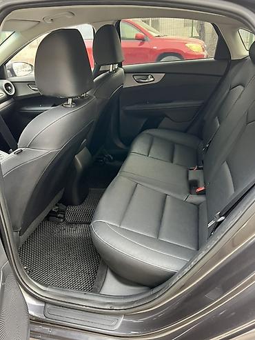 Kia: Kia K3: 2019 г., 1.6 л, Вариатор, Бензин, Седан — 8